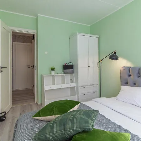 Two-bedroom Near Kadriorg Park & Centre Apartamento Talin