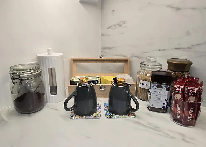 Апартаменты Two Bedroom Close To Kadriorg Park And Center Таллин