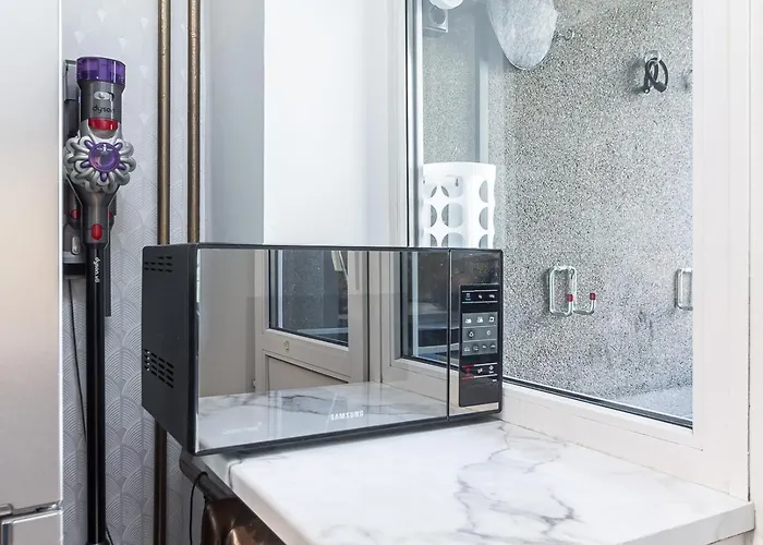 Two Bedroom Close To Kadriorg Park And Center Таллин