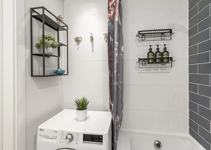 Two Bedroom Close To Kadriorg Park And Center Апартаменты