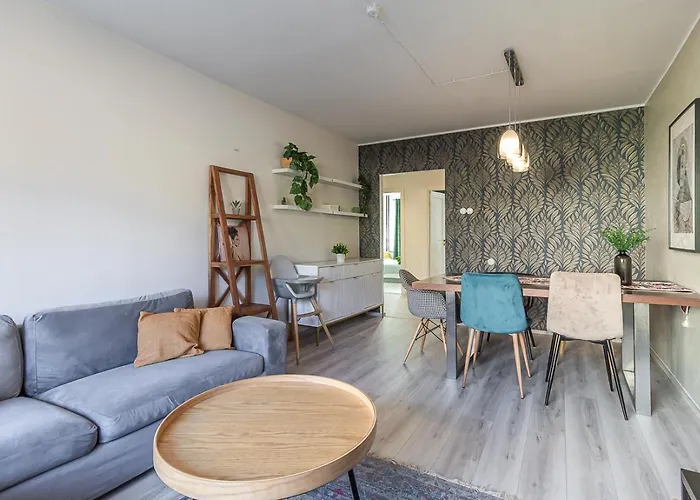 Two Bedroom Close To Kadriorg Park And Center * Таллин