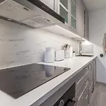 아파트 Two Bedroom Close To Kadriorg Park And Center *