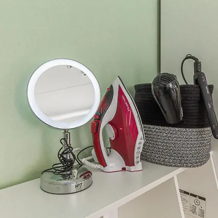 Two Bedroom Close To Kadriorg Park And Center